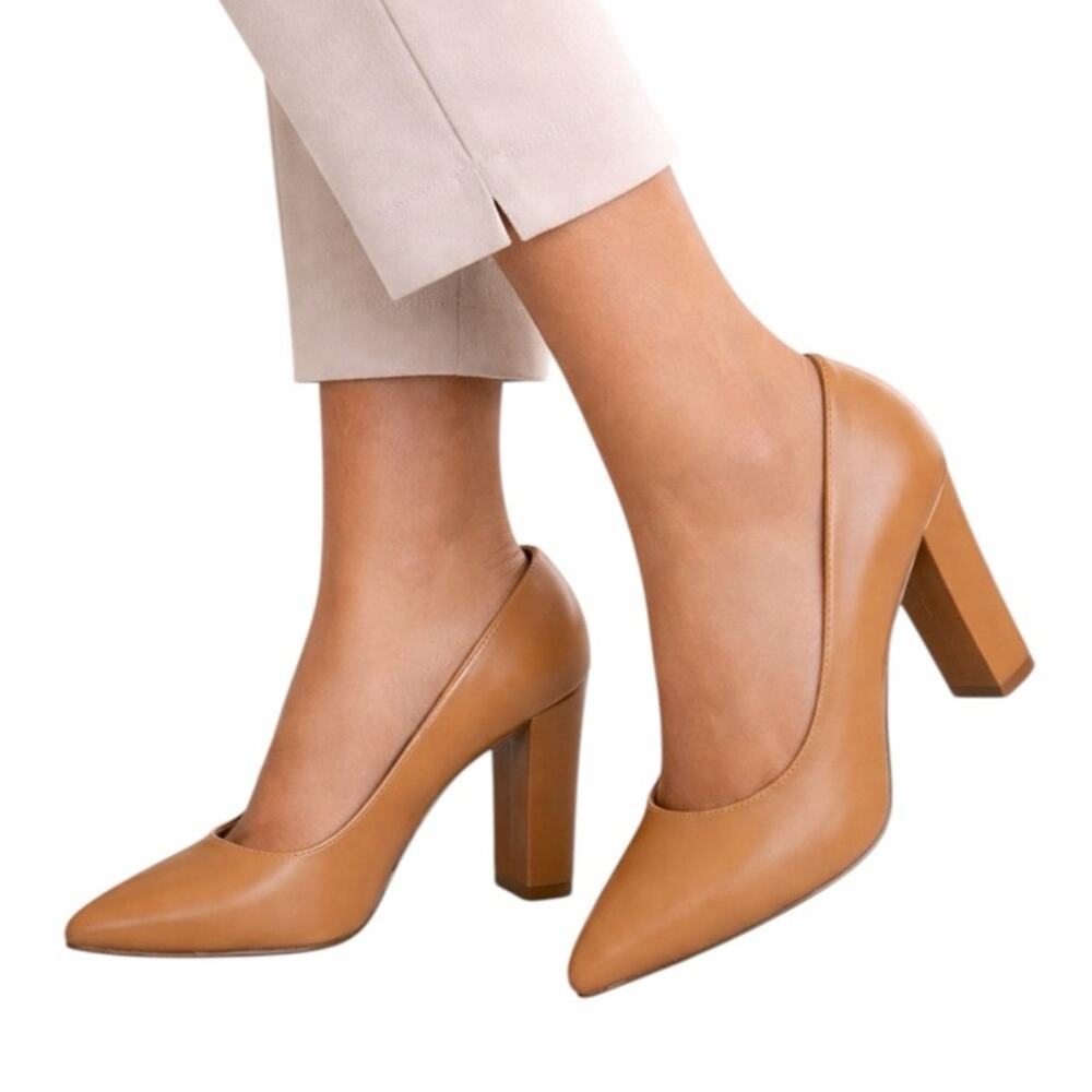 IDIFU Chunky Block Heel Pumps Nude Tan Pointed Toe 4” Heel Size 7.5 Office Work